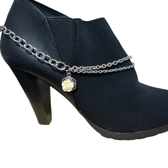 Womens Boot Chain White Roses charms Silver Tone 14” HomeMade Brand New NWT - Picture 1 of 8